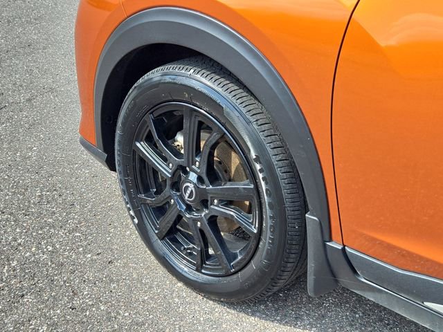 Certified 2022 Nissan Kicks SR FWD image 10