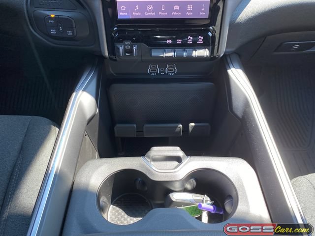New 2026 RAM 2500 Big Horn AWD/4WD image 13