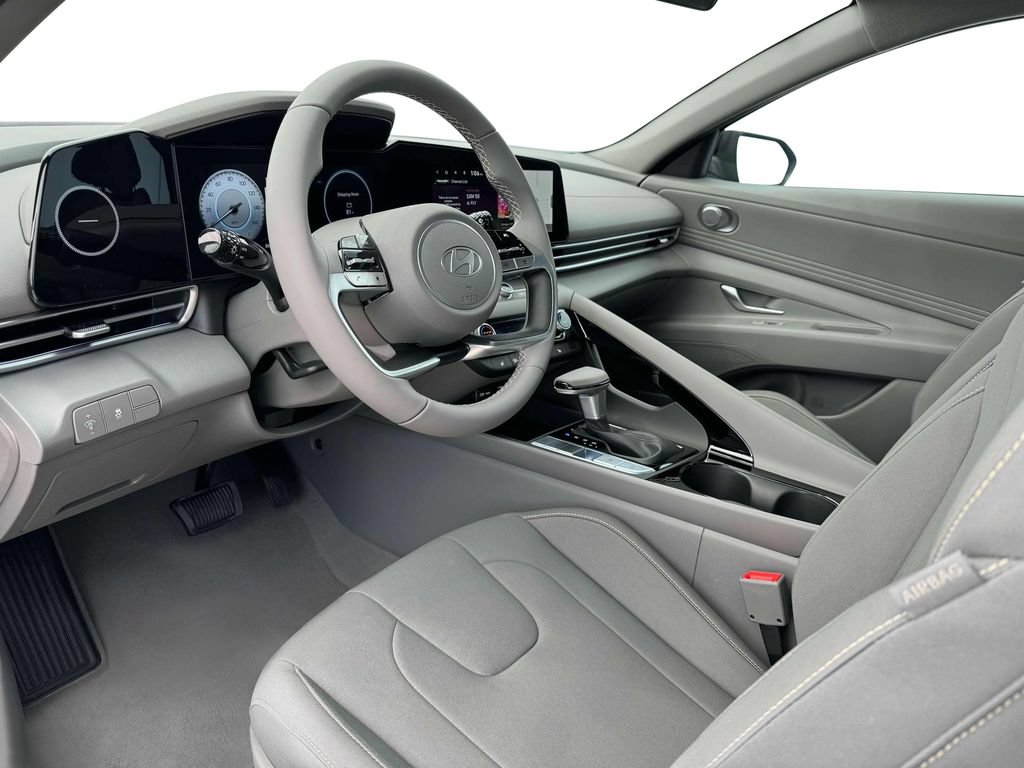 New 2025 Hyundai Elantra SEL FWD image 14