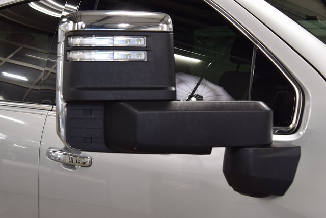 Used 2022 GMC Sierra 3500 Denali w/ Denali Ultimate Package image 19