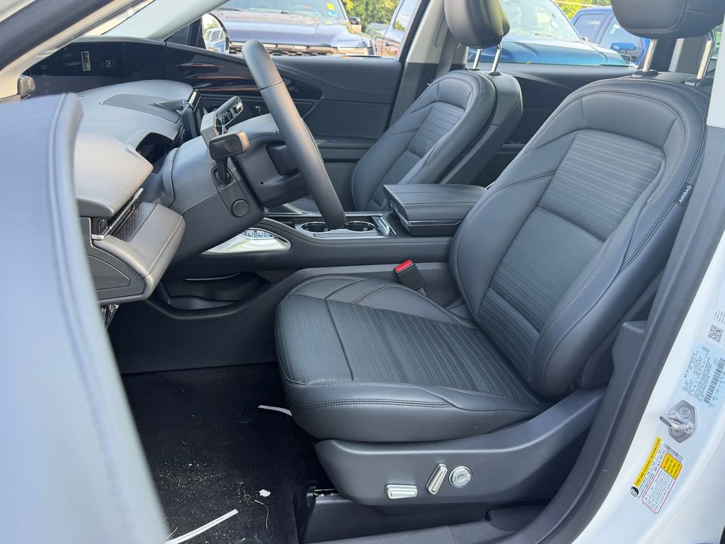 New 2026 Lincoln Nautilus Reserve w/ Jet Appearance Package AWD/4WD image 17