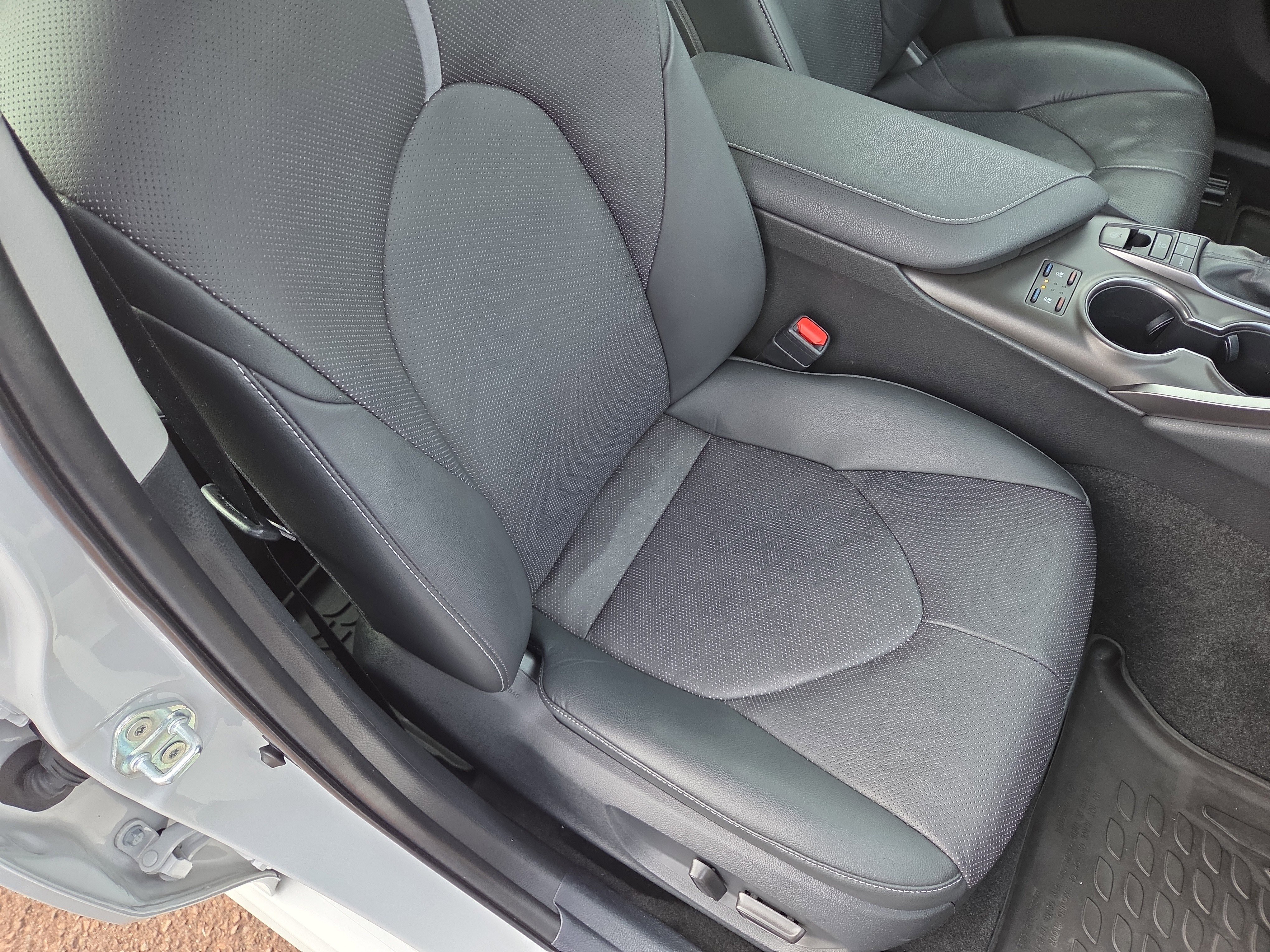 Certified 2022 Toyota Camry XSE image 16