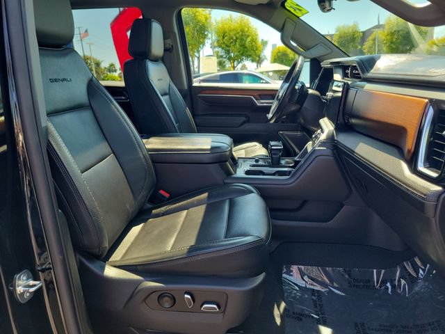 Used 2023 GMC Sierra 1500 Denali w/ Technology Package AWD/4WD image 19