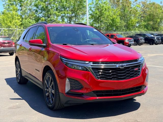 Used 2023 Chevrolet Equinox RS FWD image 4