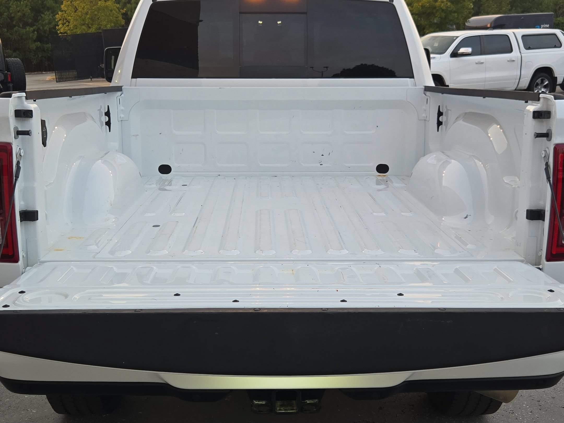 Used 2026 RAM 2500 Laramie AWD/4WD image 18