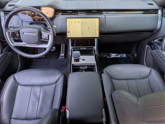 Certified 2024 Land Rover Range Rover Long Wheelbase SE image 19