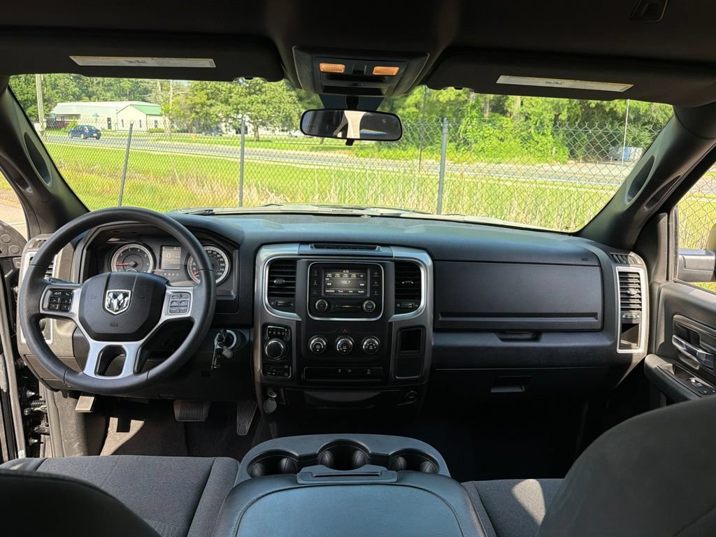 Used 2024 RAM 1500 Warlock AWD/4WD image 8