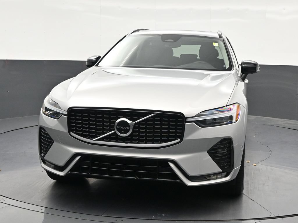Certified 2024 Volvo XC60 B5 Plus AWD/4WD image 9