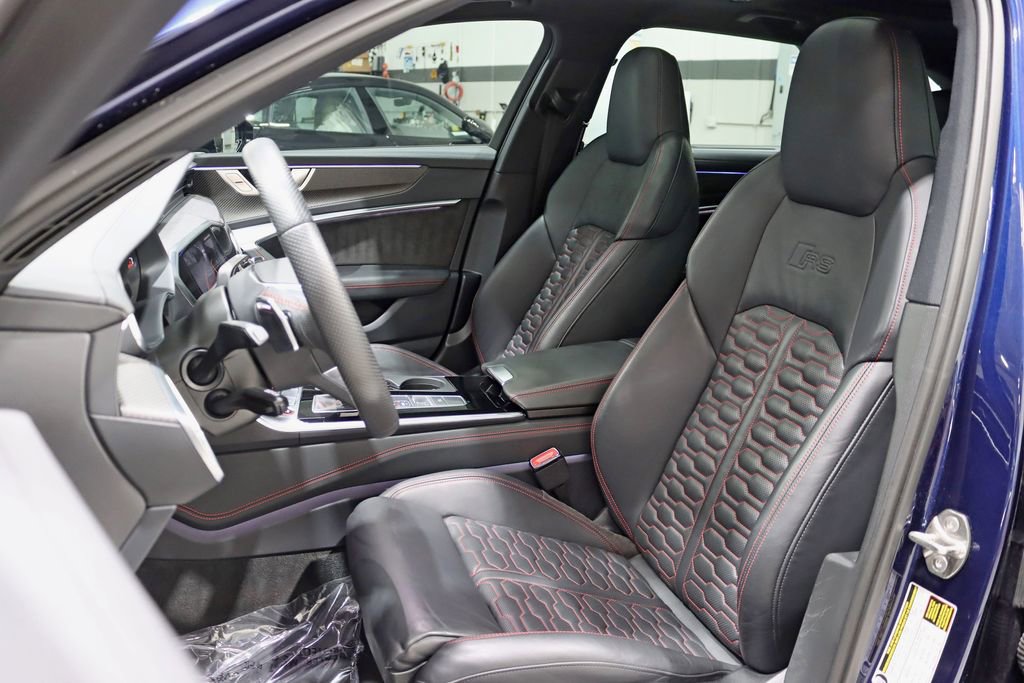 Used 2021 Audi RS 6 w/ Executive Package AWD/4WD image 2
