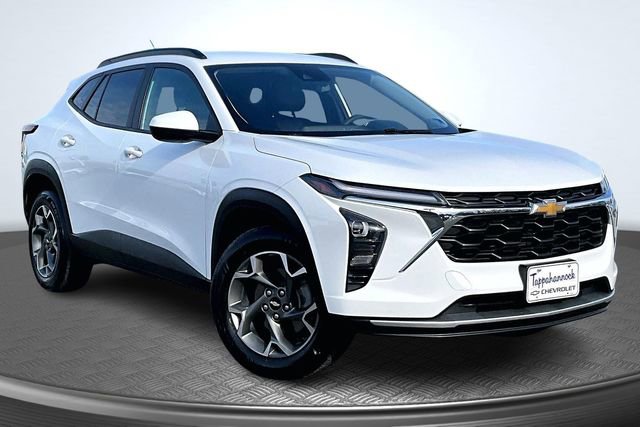 Used 2024 Chevrolet Trax LT image 3