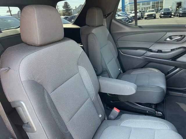 Used 2023 Chevrolet Traverse LT image 12