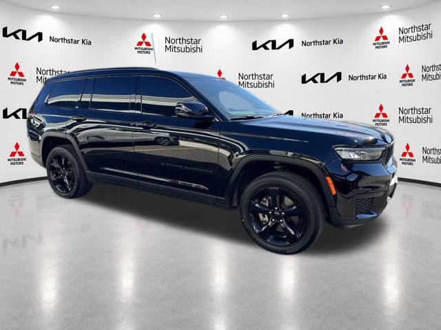Used 2024 Jeep Grand Cherokee L Altitude AWD/4WD image 10