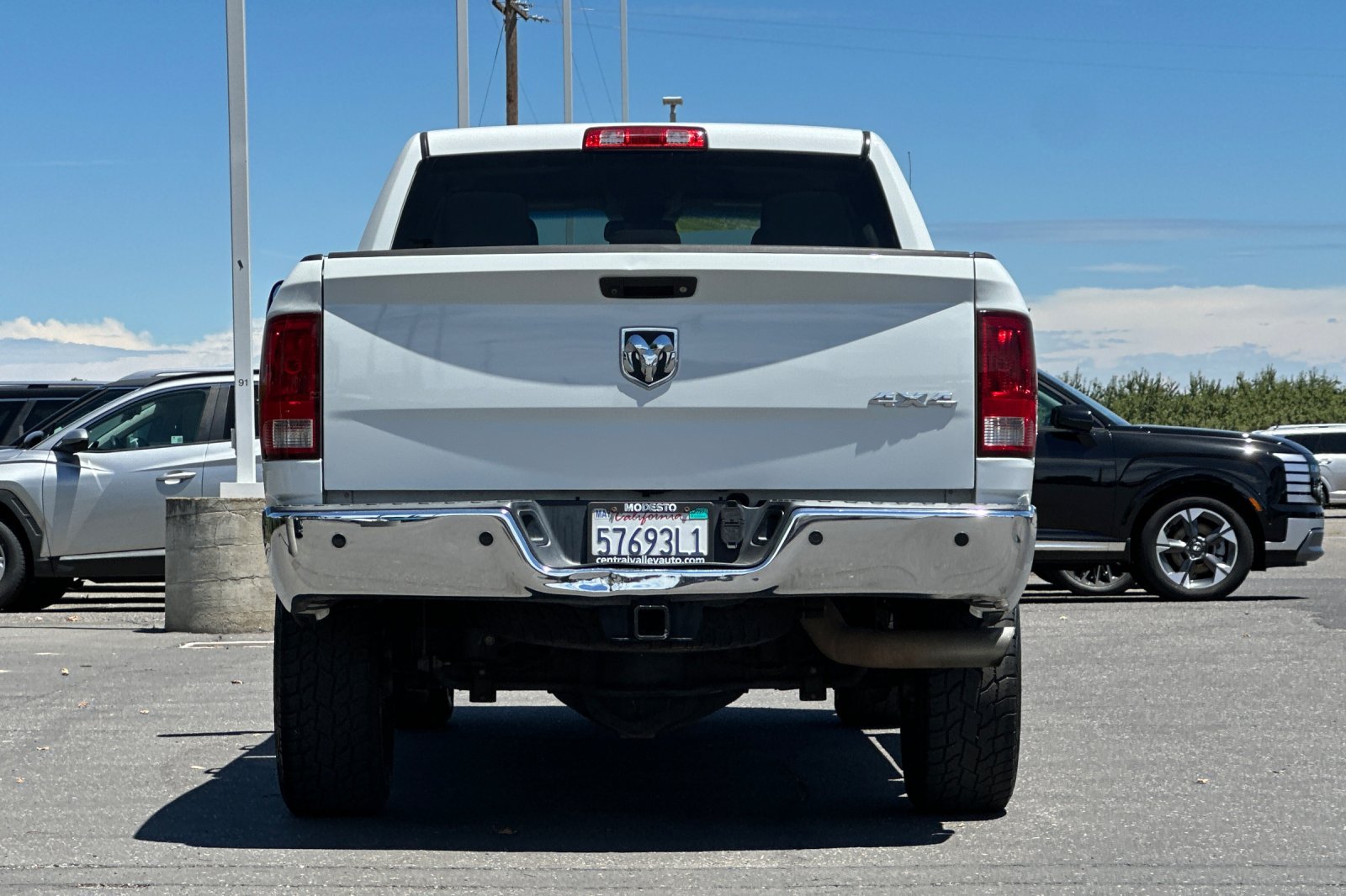 Used 2014 RAM 2500 Tradesman w/ Chrome Appearance Group AWD/4WD image 5