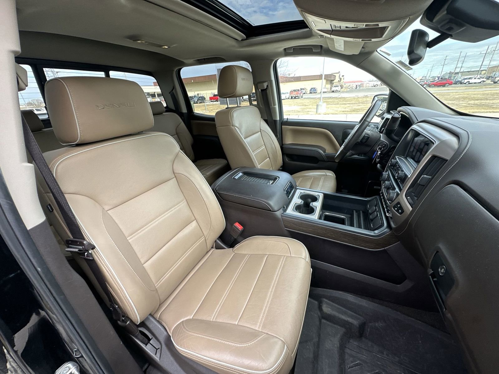 Used 2017 GMC Sierra 1500 Denali w/ Denali Ultimate Package AWD/4WD image 27