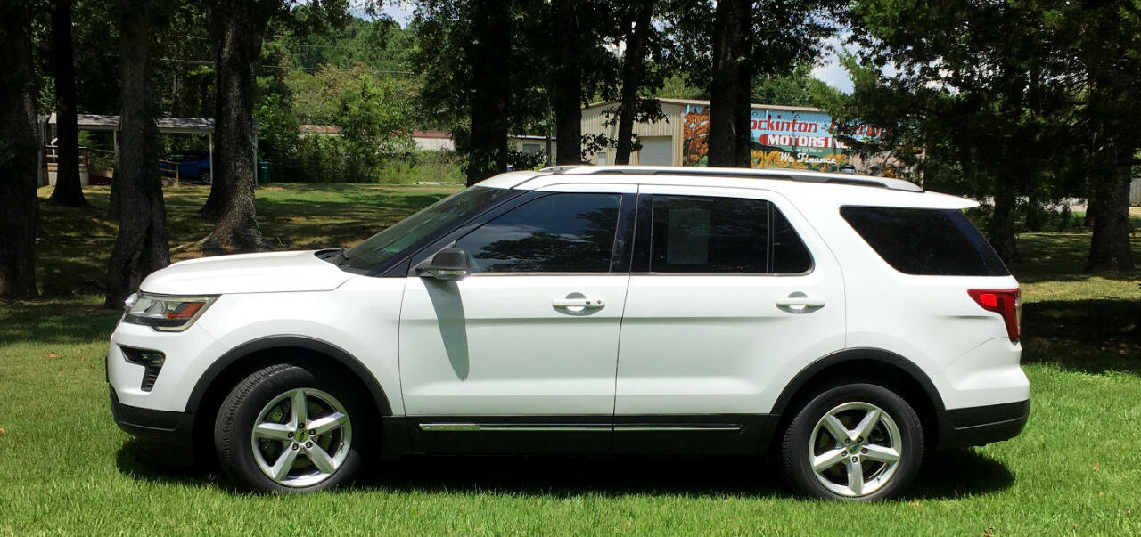 Used 2019 Ford Explorer XLT w/ Equipment Group 201A image 3