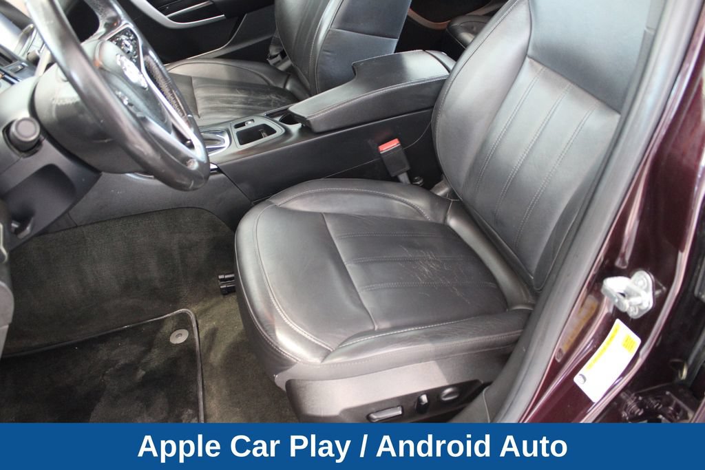 Used 2017 Buick Regal AWD image 11