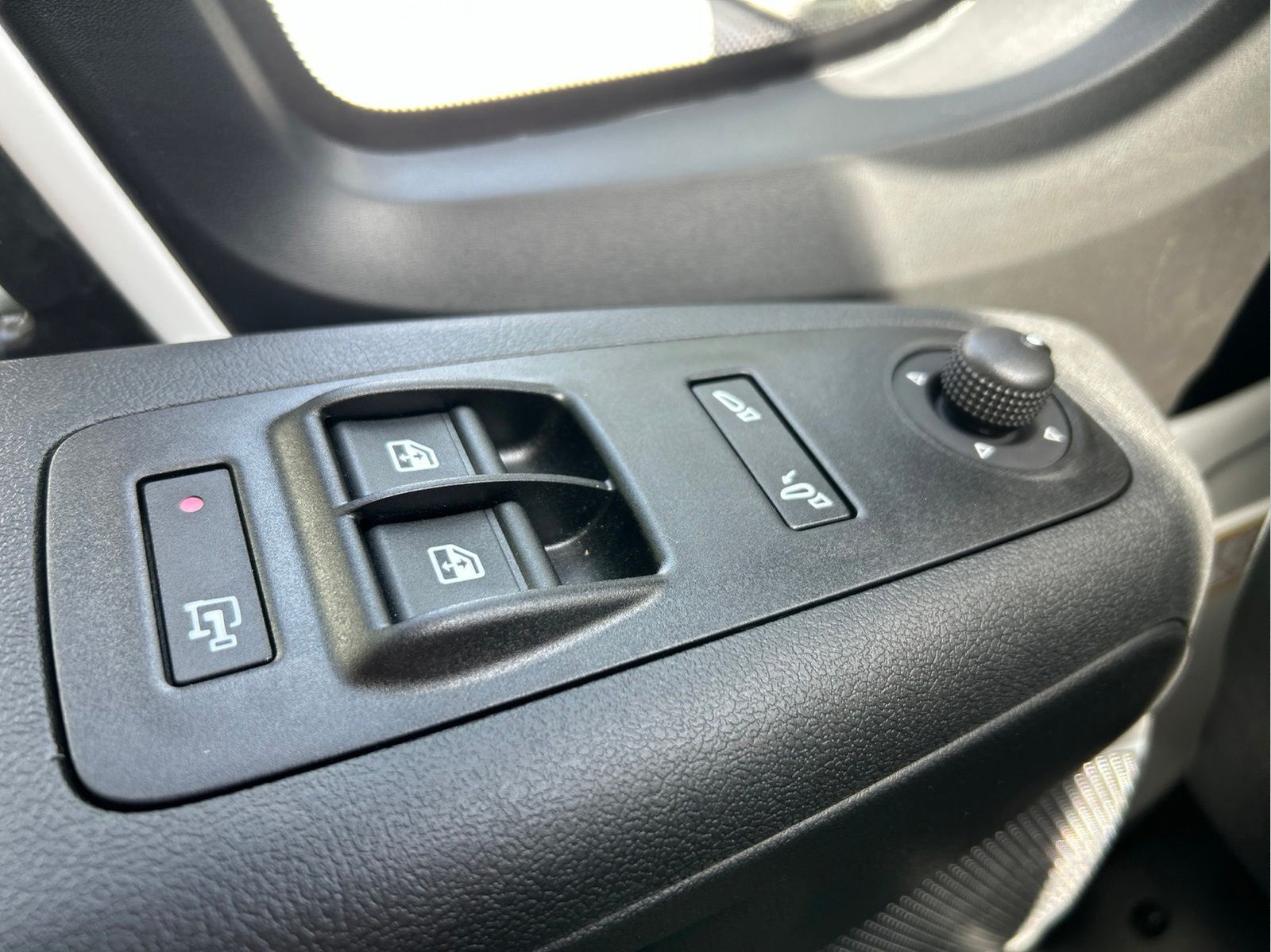 New 2026 RAM ProMaster 2500 w/ Convenience Group FWD image 21