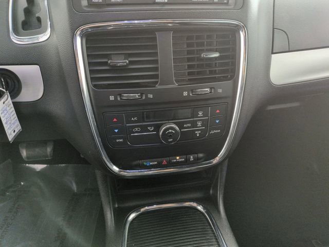 Used 2014 Dodge Grand Caravan R/T image 20