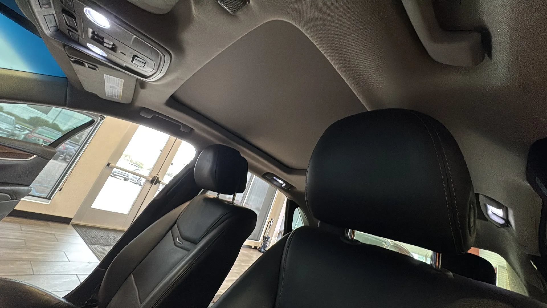 Used 2014 Cadillac XTS Luxury w/ Driver Awareness Package FWD image 27