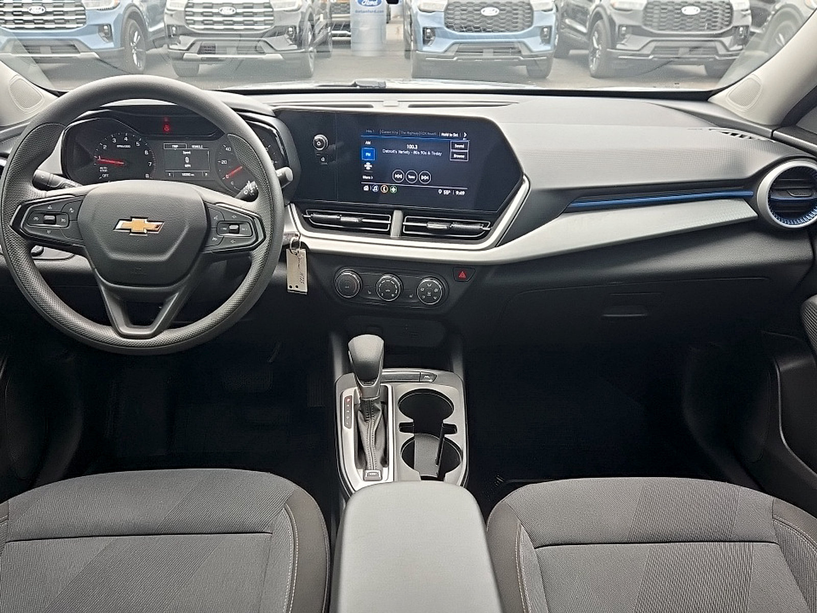 Used 2024 Chevrolet Trax LS w/ LS Convenience Package FWD image 9