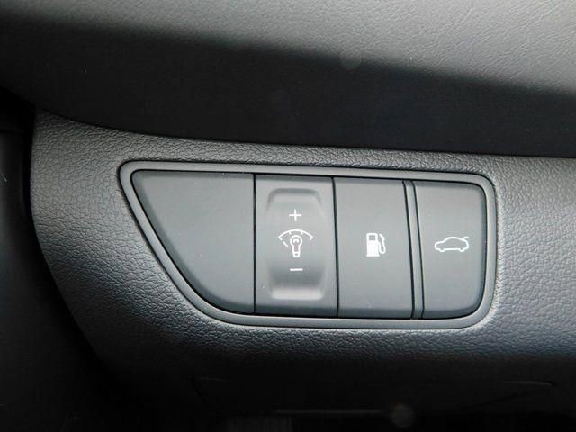 New 2026 Genesis G70 2.5T image 15