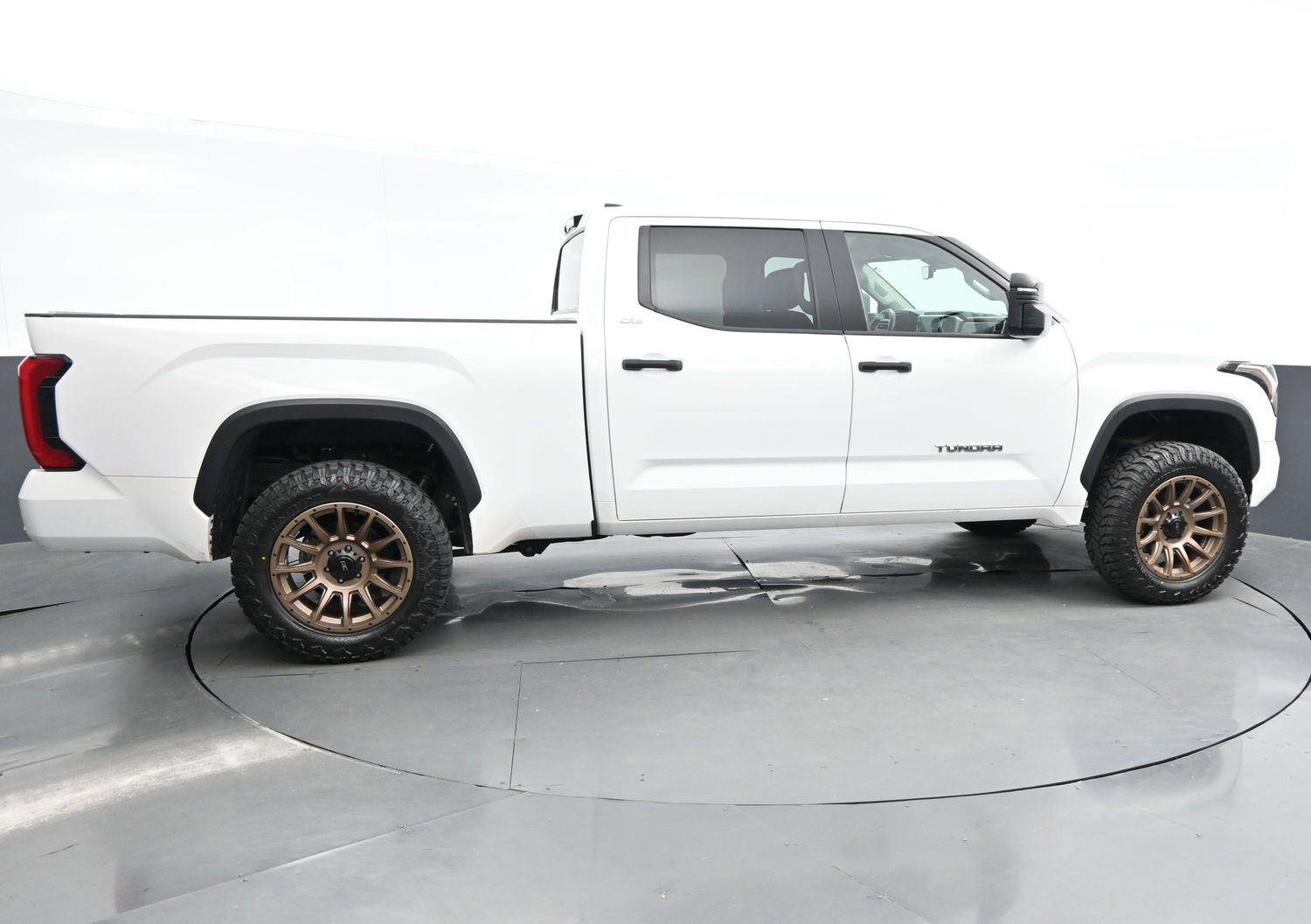 Used 2022 Toyota Tundra SR5 image 8