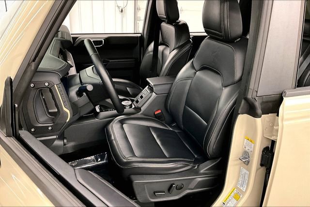 Used 2025 Ford Bronco Badlands image 20