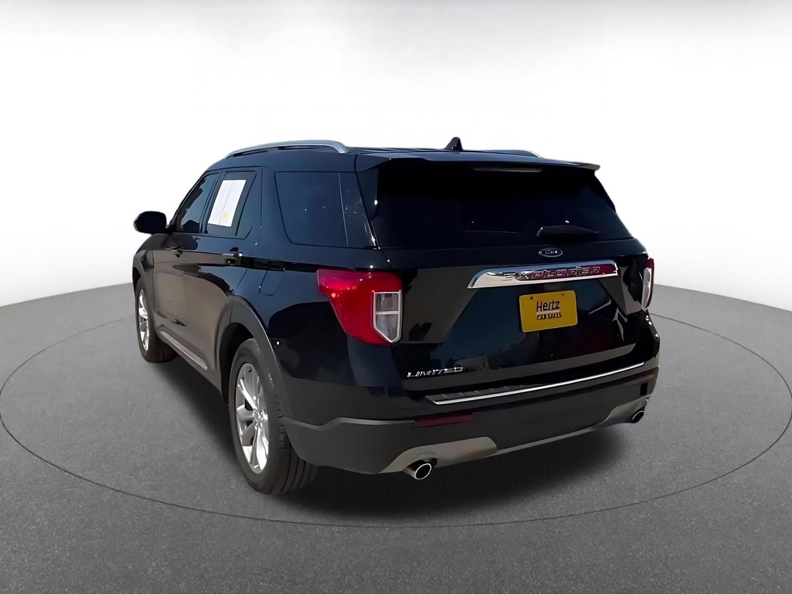 Used 2024 Ford Explorer Limited RWD image 10