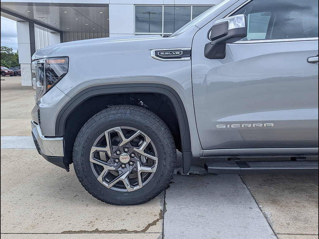 New 2026 GMC Sierra 1500 SLE AWD/4WD image 10
