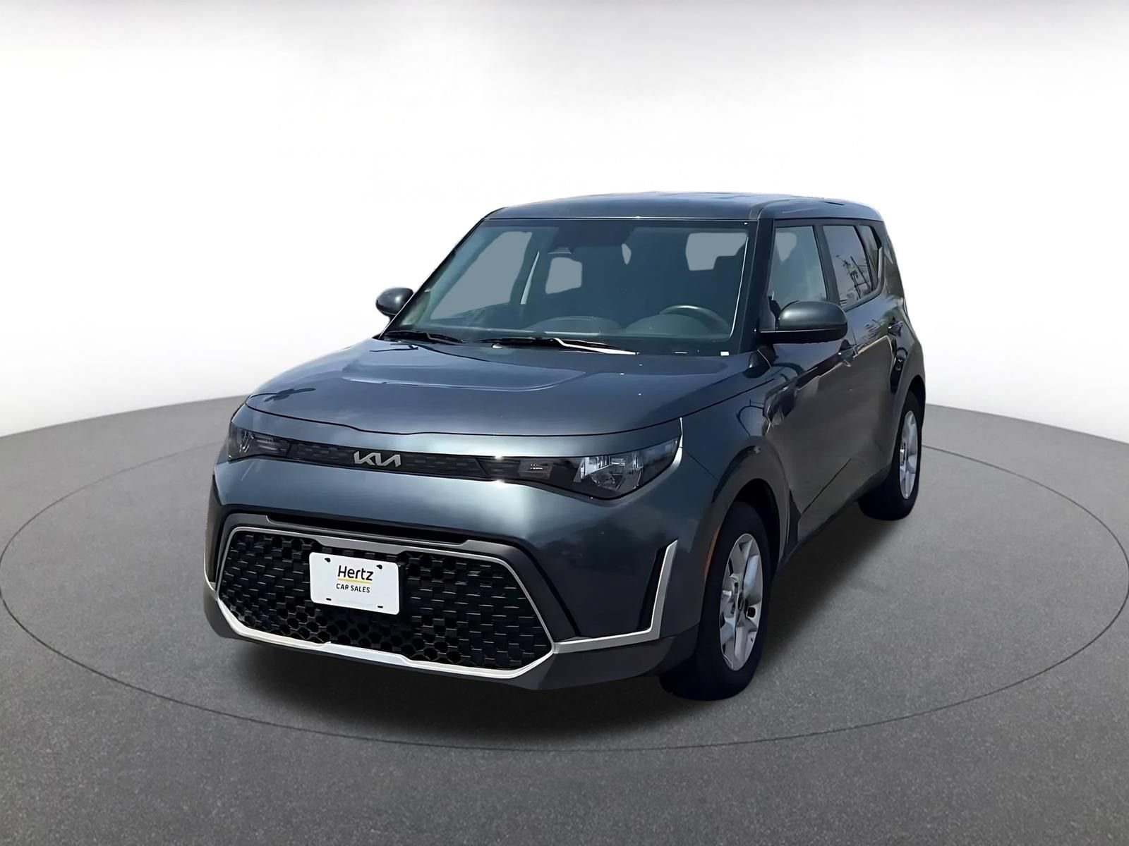 Used 2025 Kia Soul LX w/ LX Technology Package FWD image 5