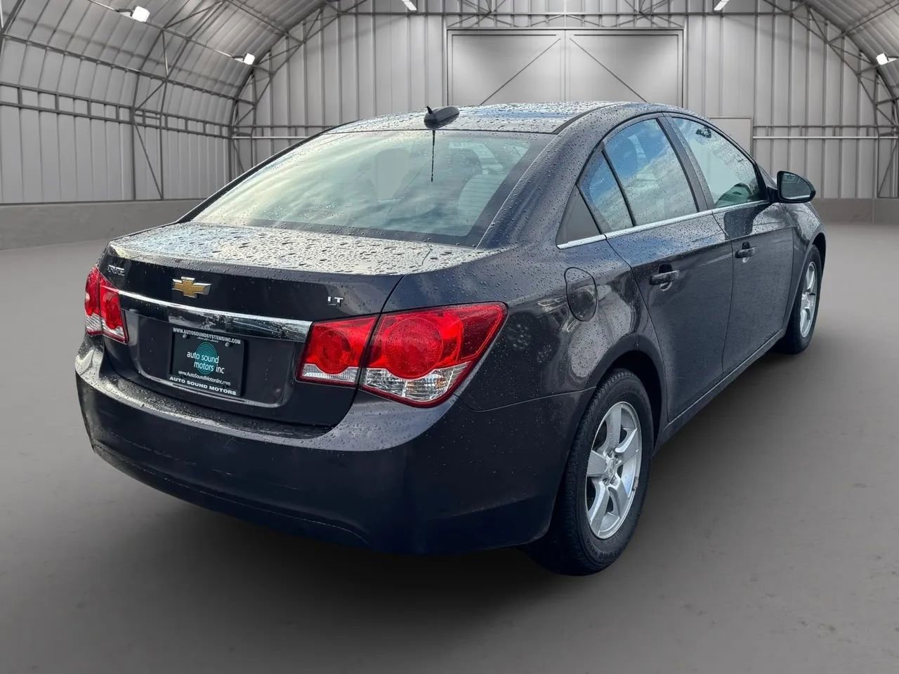 Used 2016 Chevrolet Cruze LT image 3
