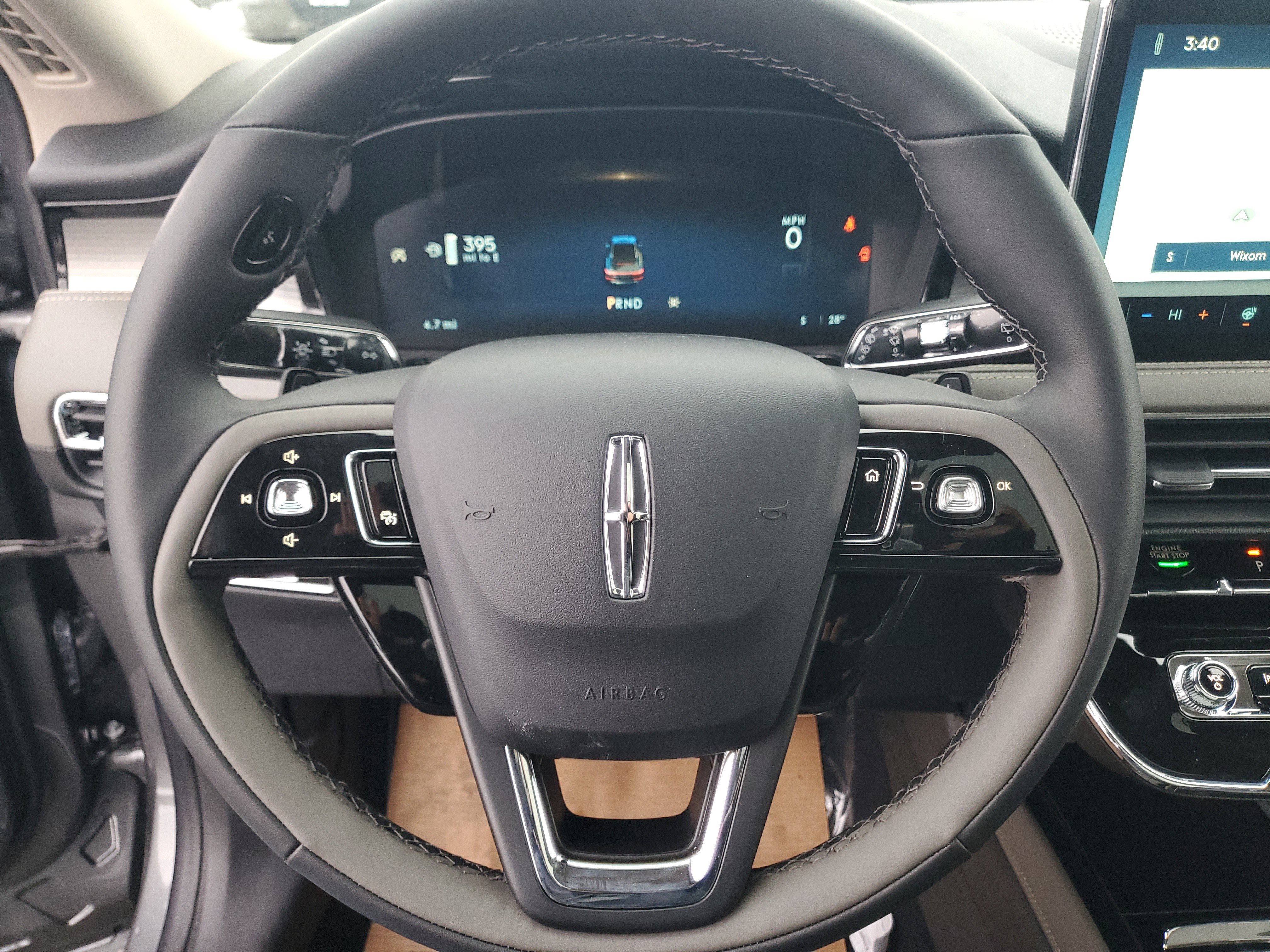 New 2026 Lincoln Corsair Premiere image 16