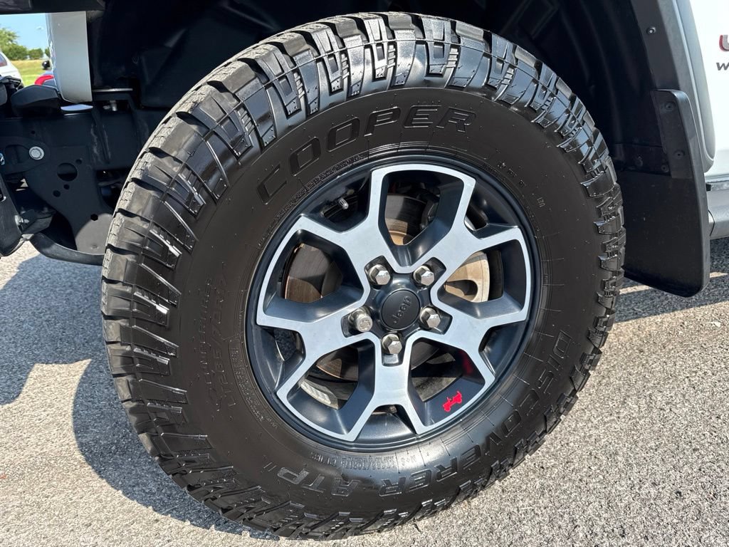 Used 2018 Jeep Wrangler Sport AWD/4WD image 11