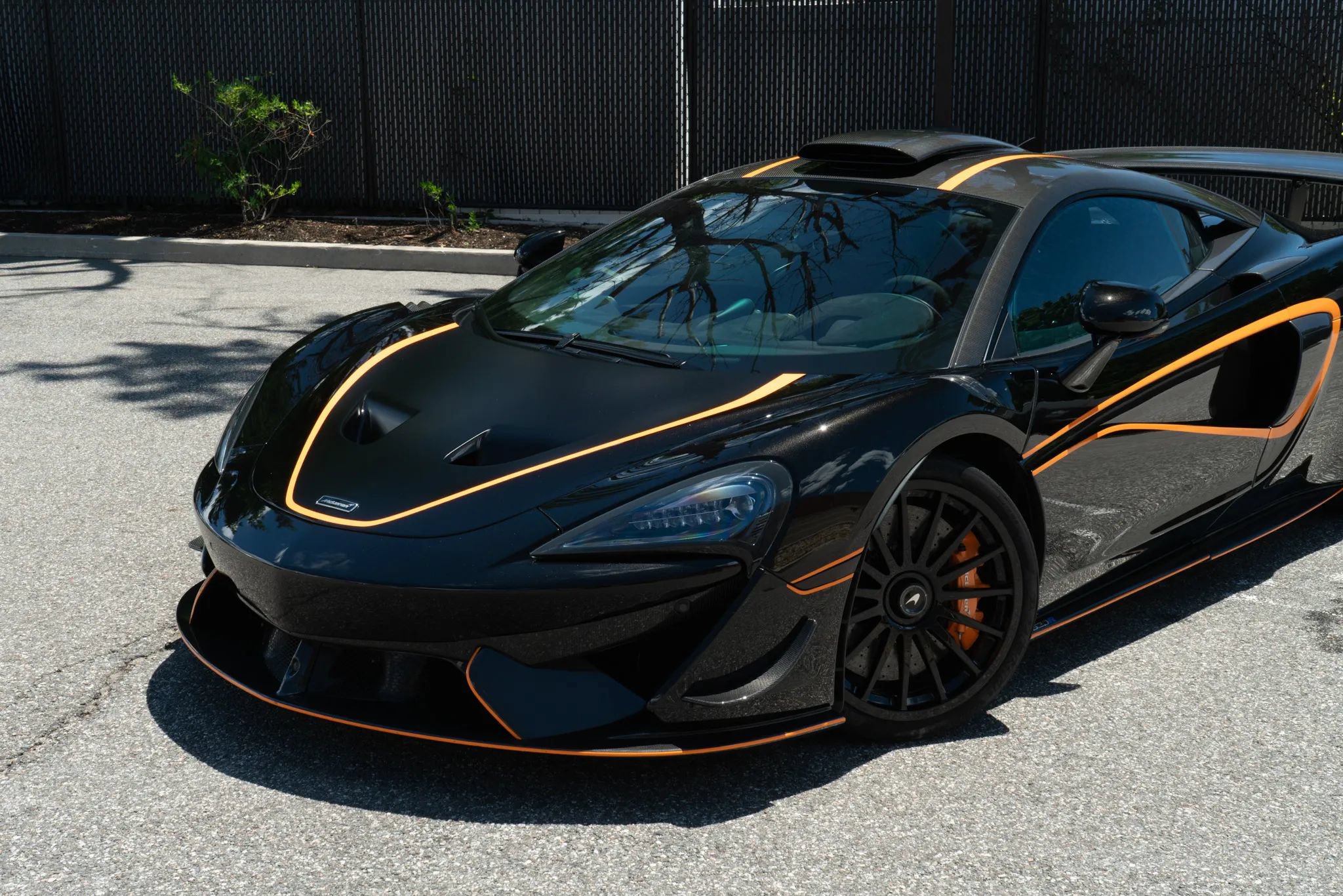 Used 2020 McLaren 620R RWD image 17