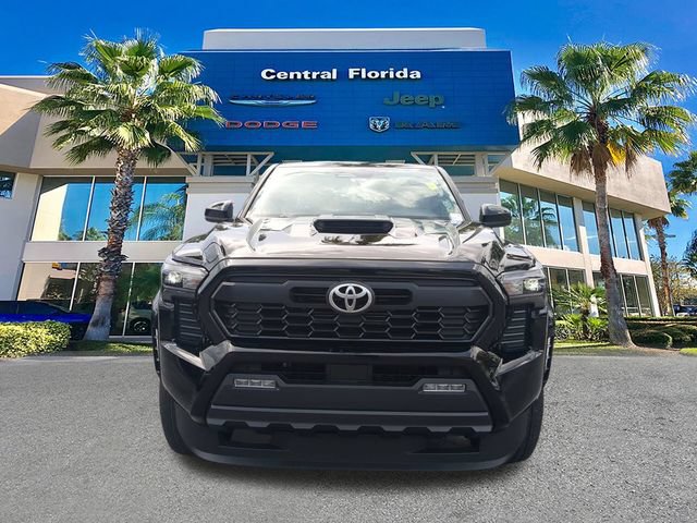 Used 2025 Toyota Tacoma TRD Sport RWD image 3
