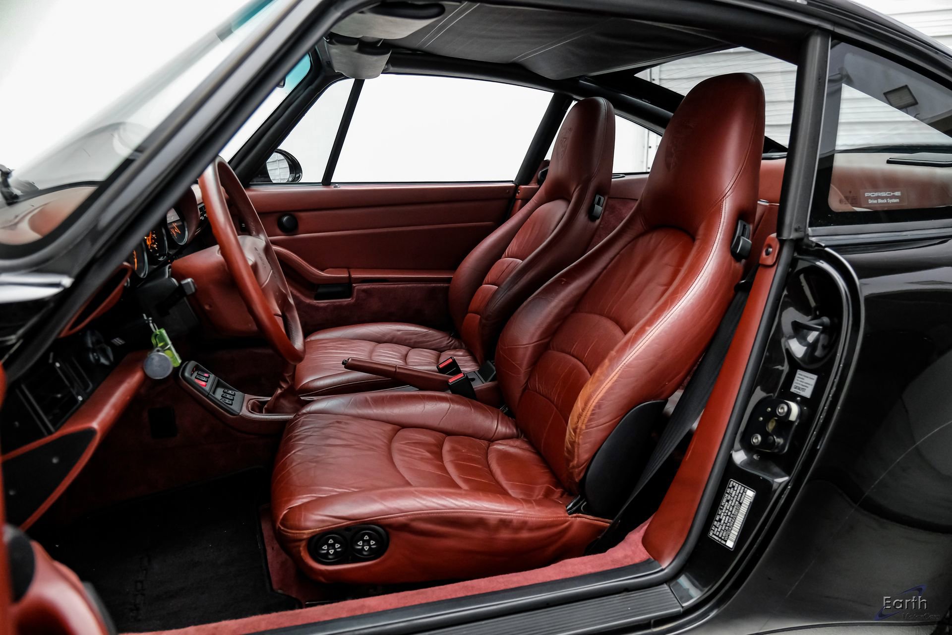 Used 1997 Porsche 911 Targa image 37