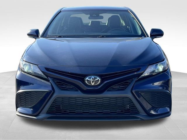 Used 2022 Toyota Camry SE video 2