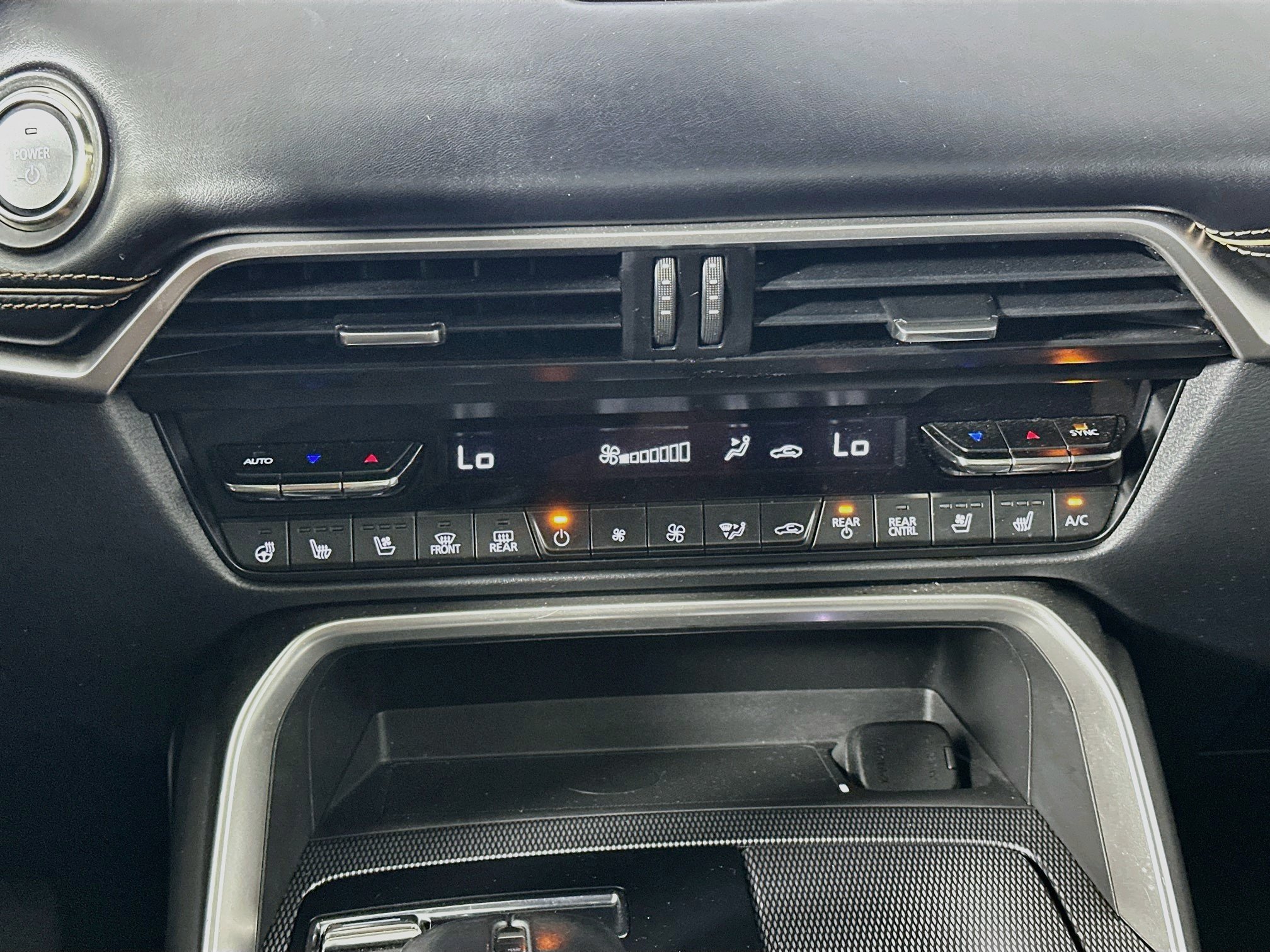 Used 2024 MAZDA CX-90 Plug-In Hybrid w/ Premium Plus AWD/4WD image 24