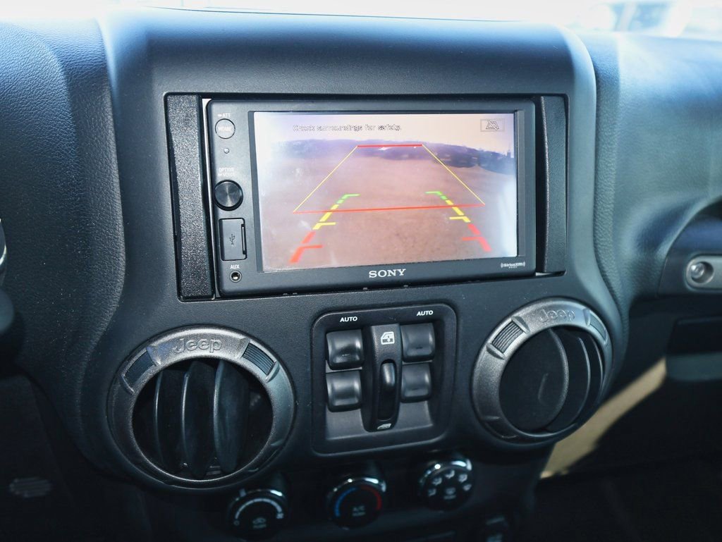 Used 2018 Jeep Wrangler Unlimited Sport S image 16