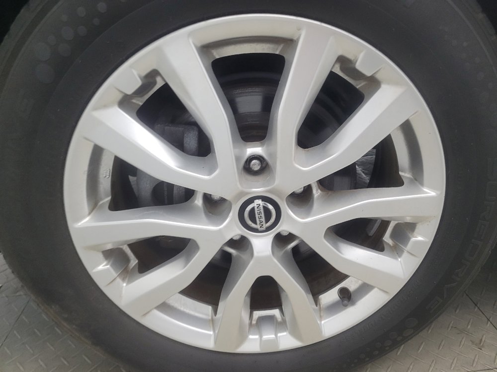 Used 2021 Nissan Rogue Sport S FWD image 31