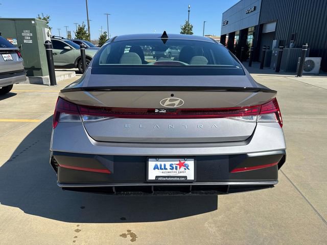 New 2026 Hyundai Elantra SEL Sport image 9