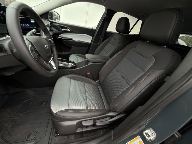 New 2026 Chevrolet Trax LT w/ Driver Confidence Package FWD image 18