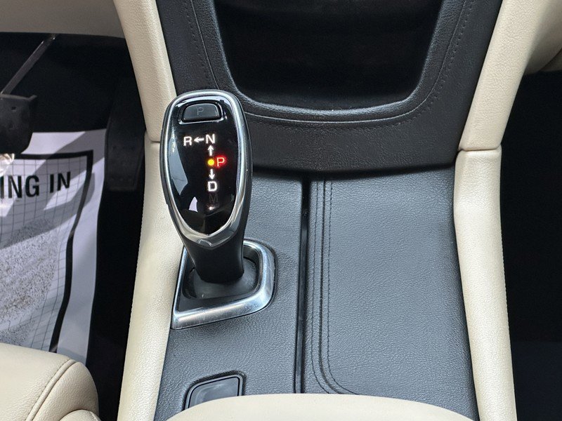 Used 2018 Cadillac XT5 FWD image 15