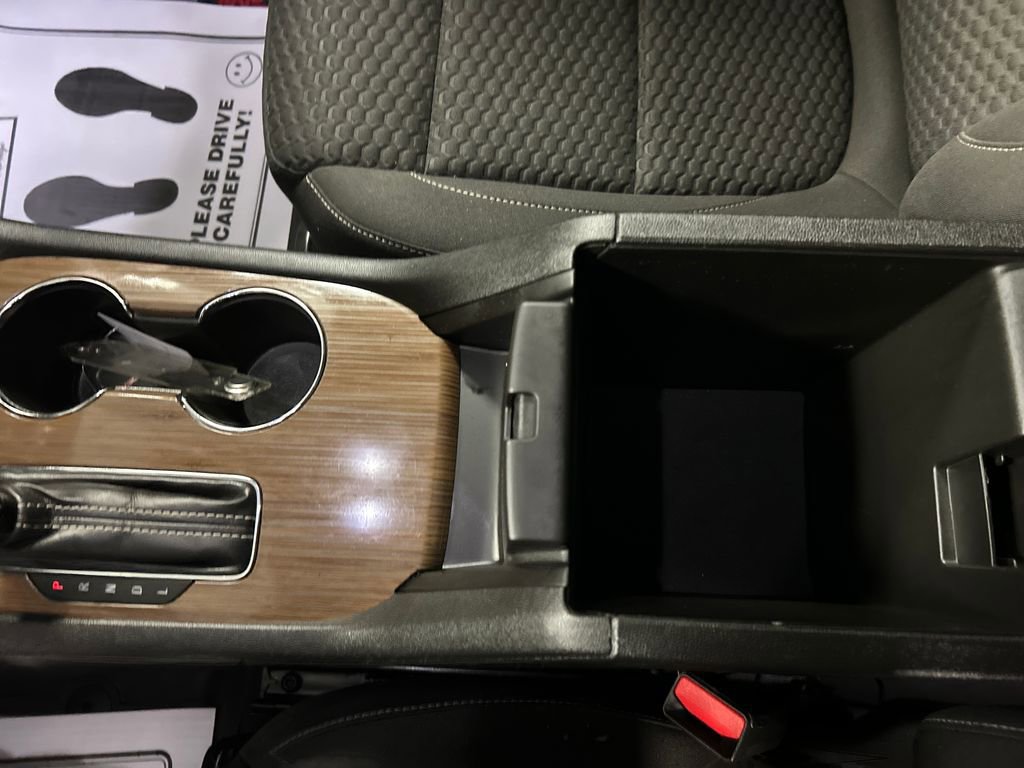 Used 2019 GMC Acadia SLE image 20