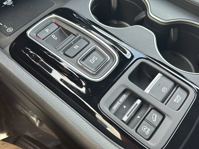 Certified 2026 Honda Pilot Black Edition image 35
