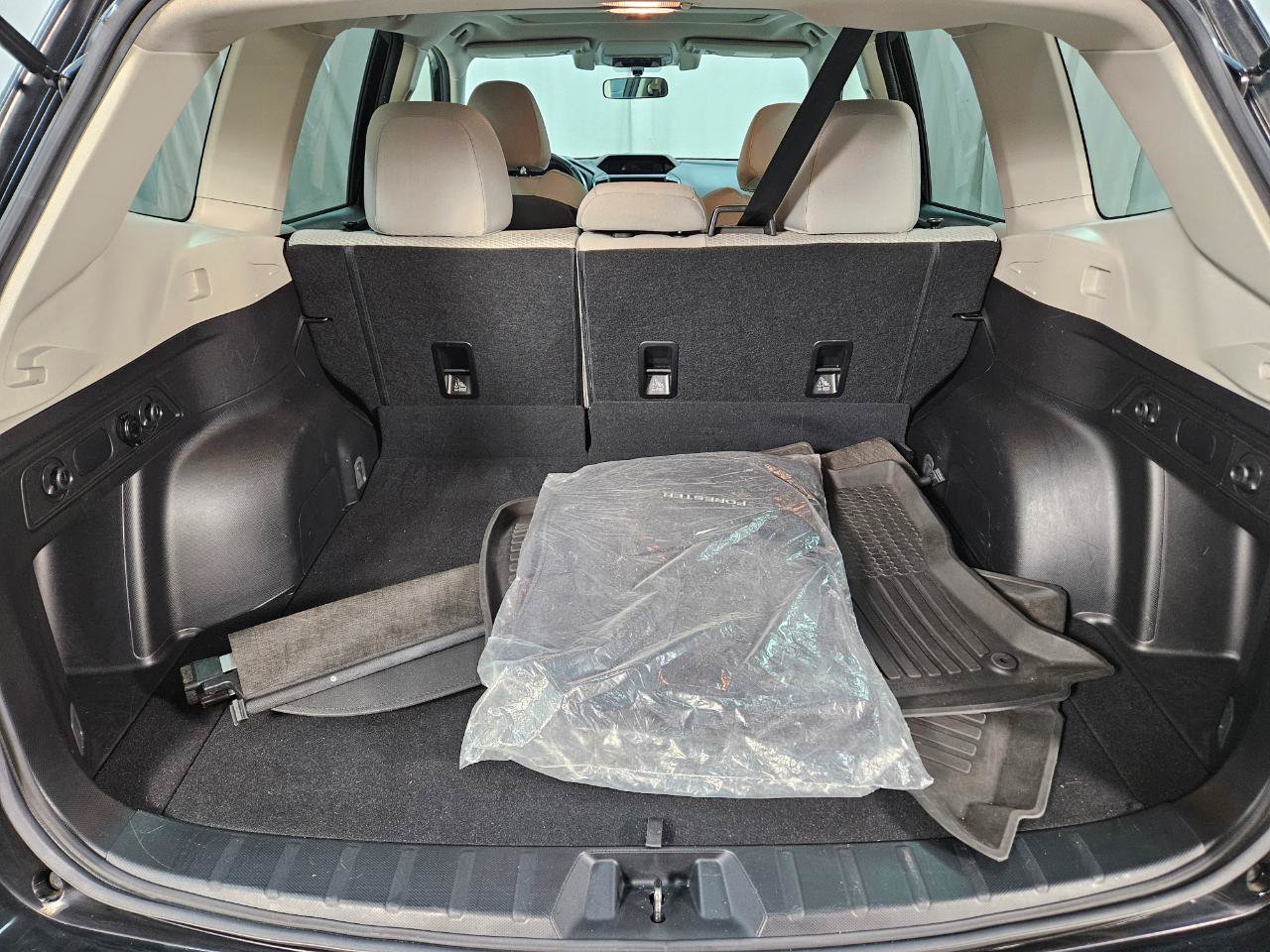 Used 2019 Subaru Forester Premium AWD/4WD image 8