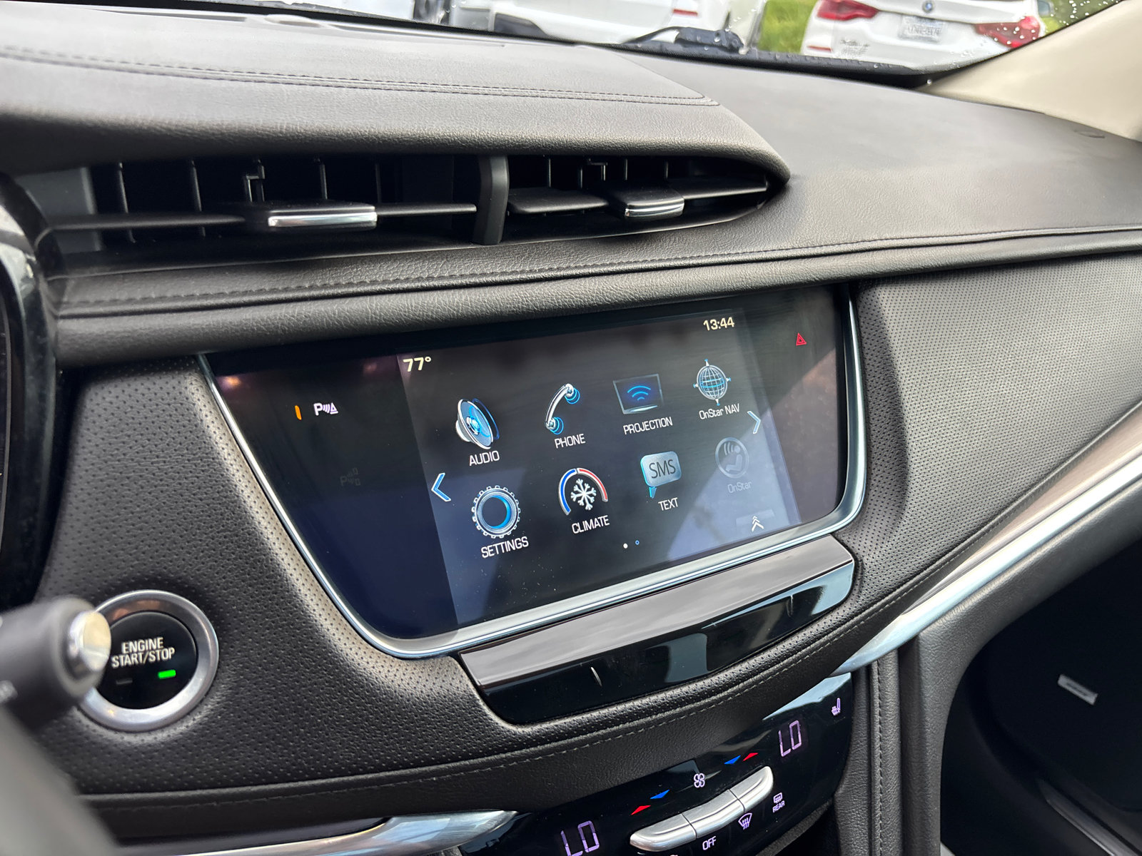 Used 2018 Cadillac XT5 Luxury w/ Driver Awareness Package FWD image 19