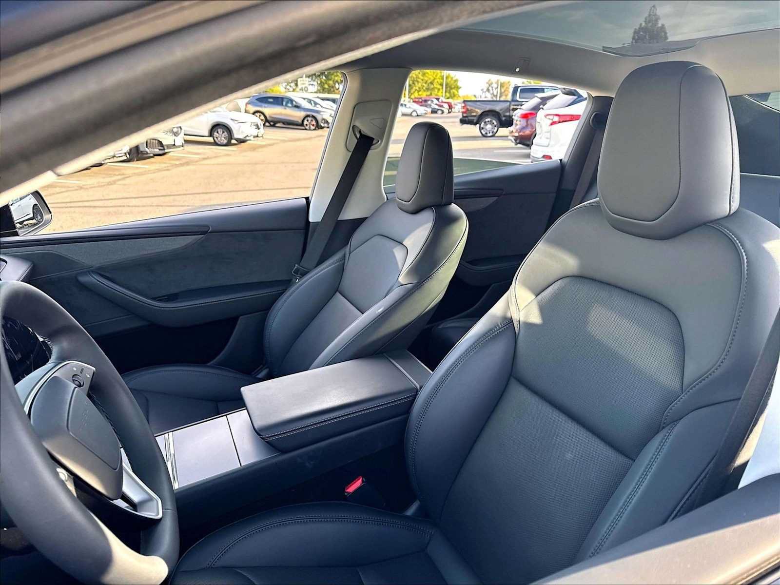 Used 2026 Tesla Model Y AWD image 25