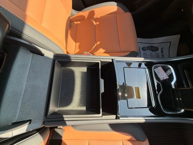 New 2027 Chevrolet Traverse Z71 w/ Driver Confidence Package AWD/4WD image 31