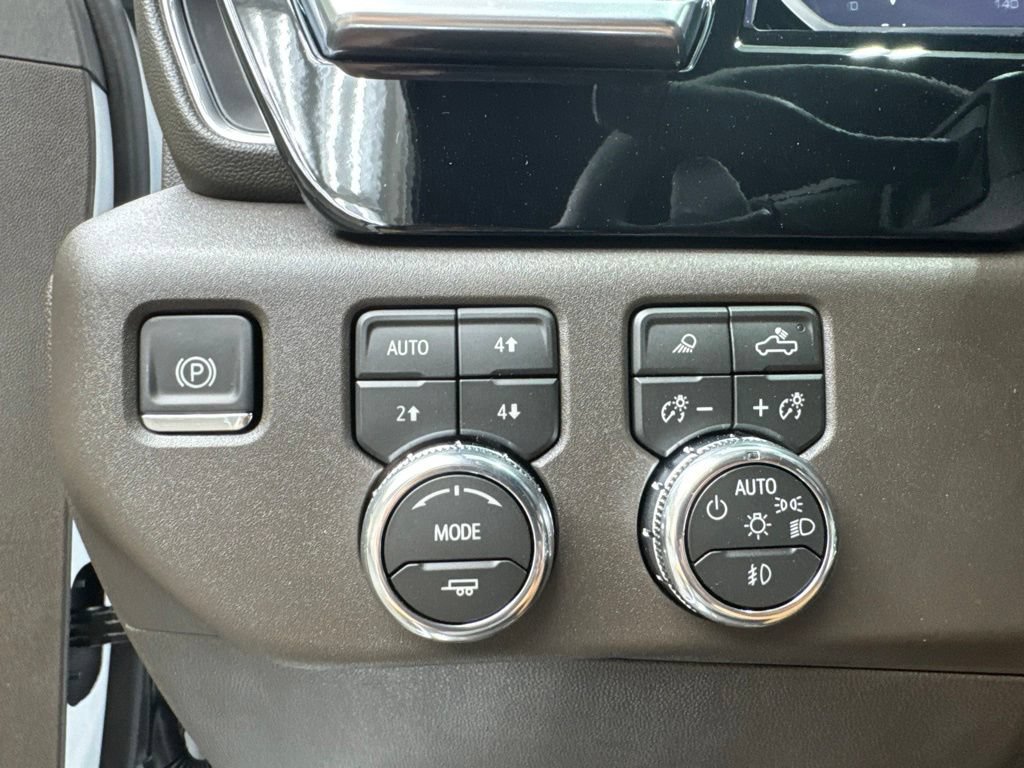 New 2026 GMC Sierra 1500 SLT w/ SLT Premium Plus Package AWD/4WD image 9